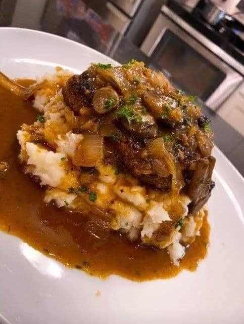 Salisbury Steak Garlic Mash Potatoes Mushroom & Onion gravy