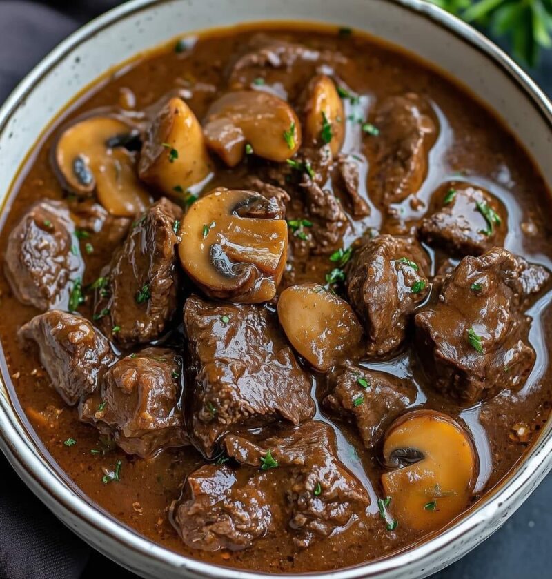 Slow Cooker Beef and Mushroom Stew